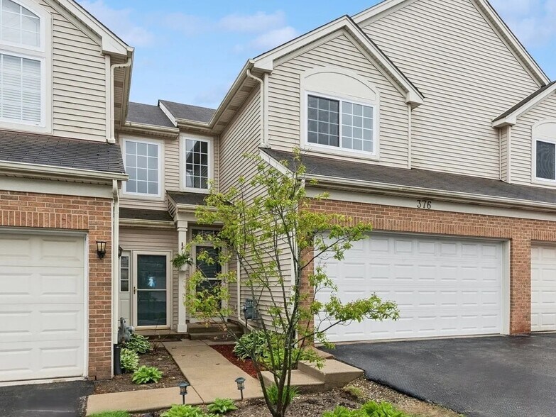 Primary Photo - 376 N Patriot Dr