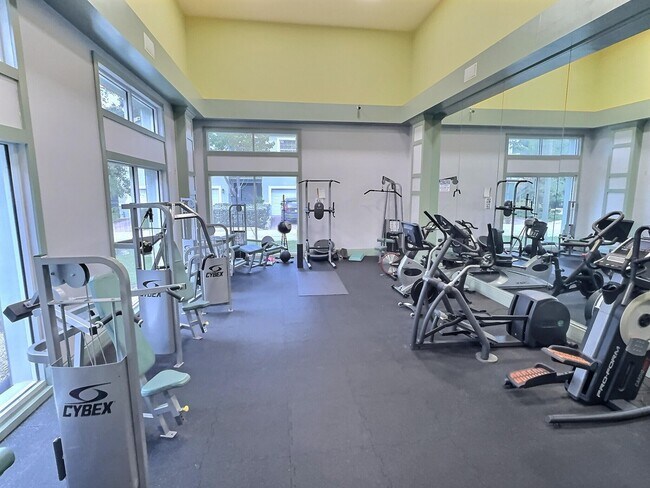 Building Photo - 1275 Crystal Way