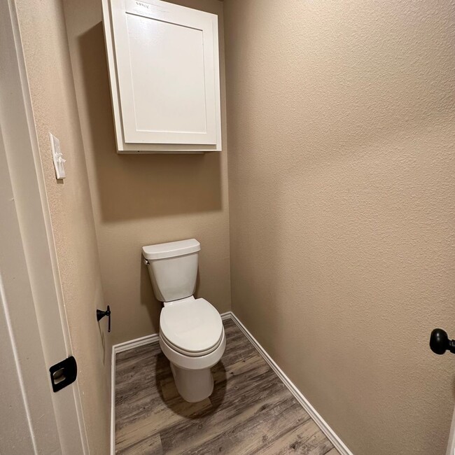 Building Photo - 1101 Preston Trails