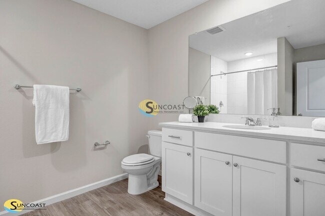 Building Photo - 6481 Breezy Oaks Wy