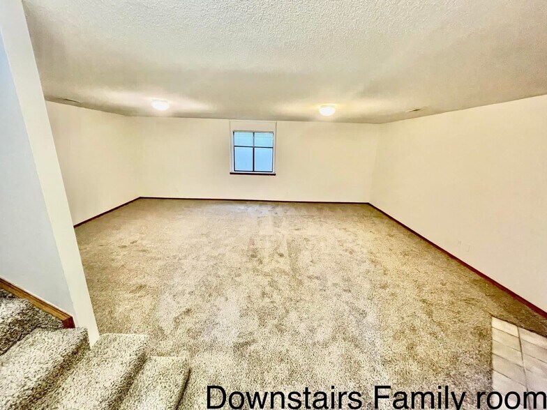 Building Photo - 2710 S Yellowstone St