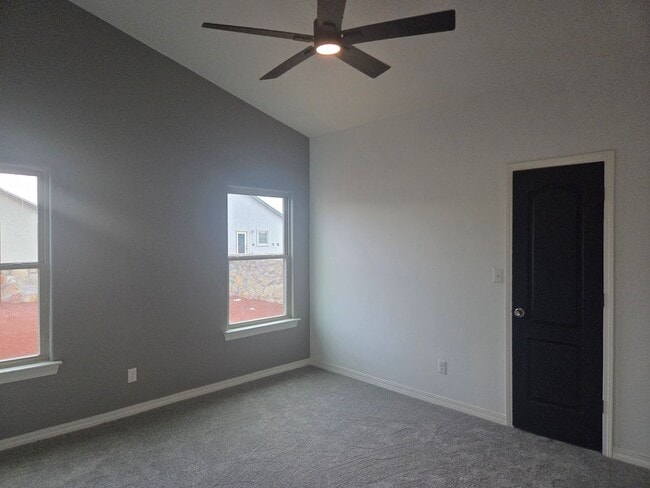 Building Photo - 14853 Tierra Crystal Ave