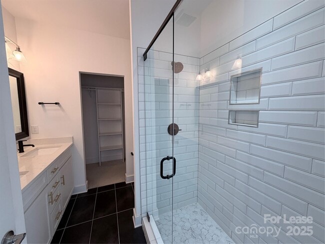 Building Photo - 2009 Hamorton Pl