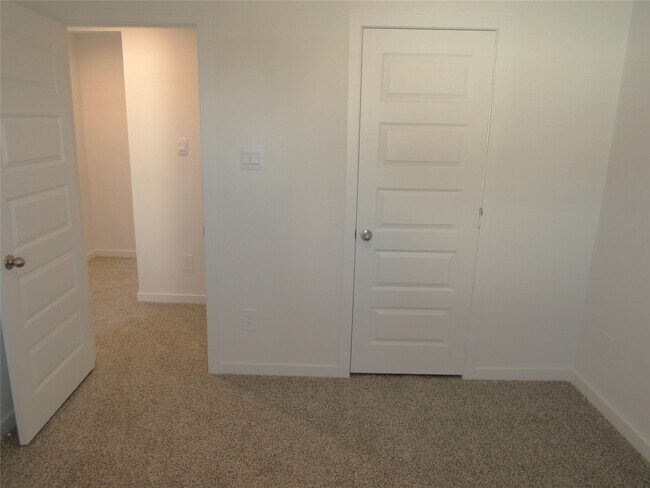 Building Photo - 2807 Glengary River Wy