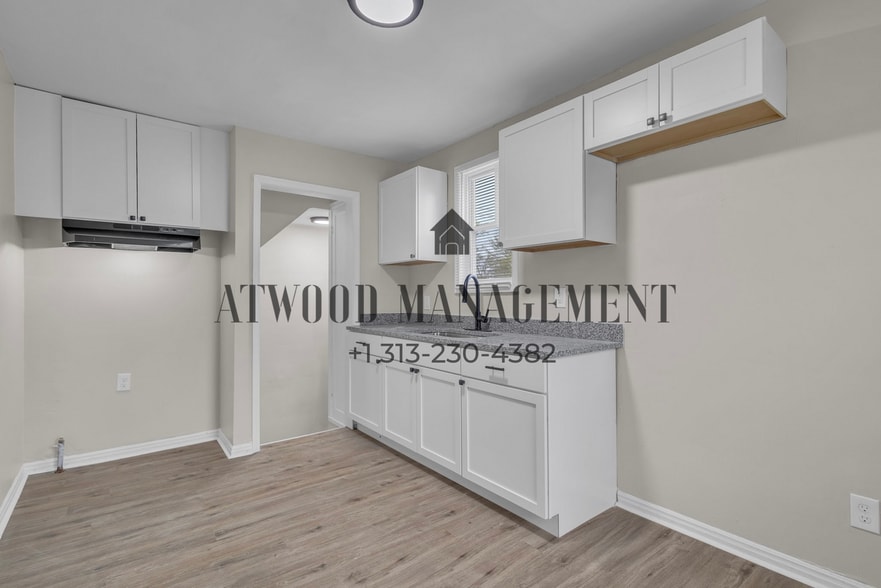 Building Photo - This beautifully updated 3-bedroom, 1-bath single-family home is ready for move-in!