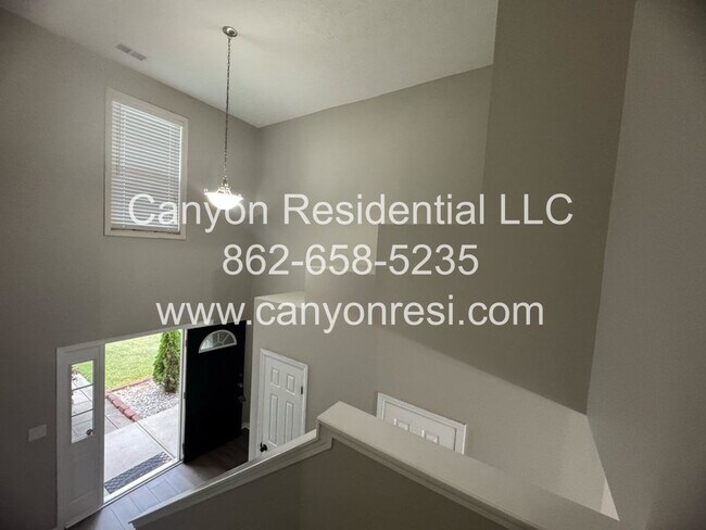Building Photo - Spacious 3-Bedroom Home for Rent in Raeford