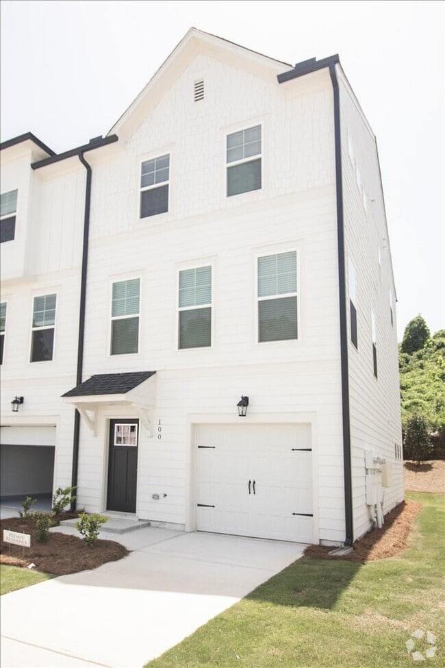 Building Photo - Newly Constructed 4bd/3.5ba Minutes From A...