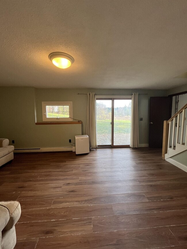 Building Photo - 988 Prindle Rd