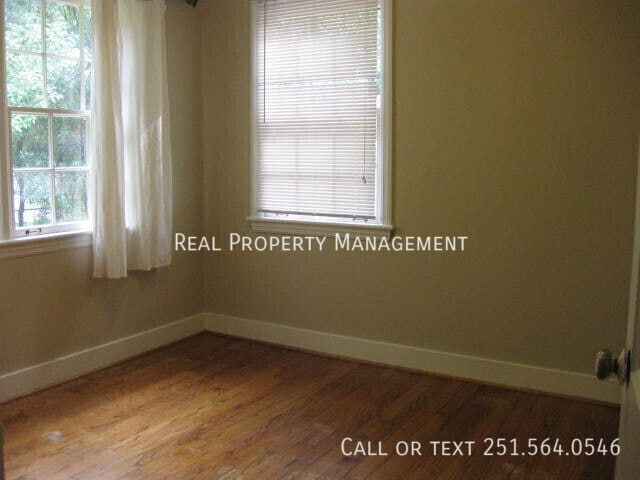 Building Photo - 335 Azalea Cir W