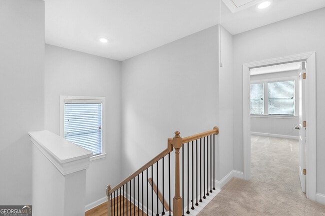 Building Photo - 520 Cunninghame Ct