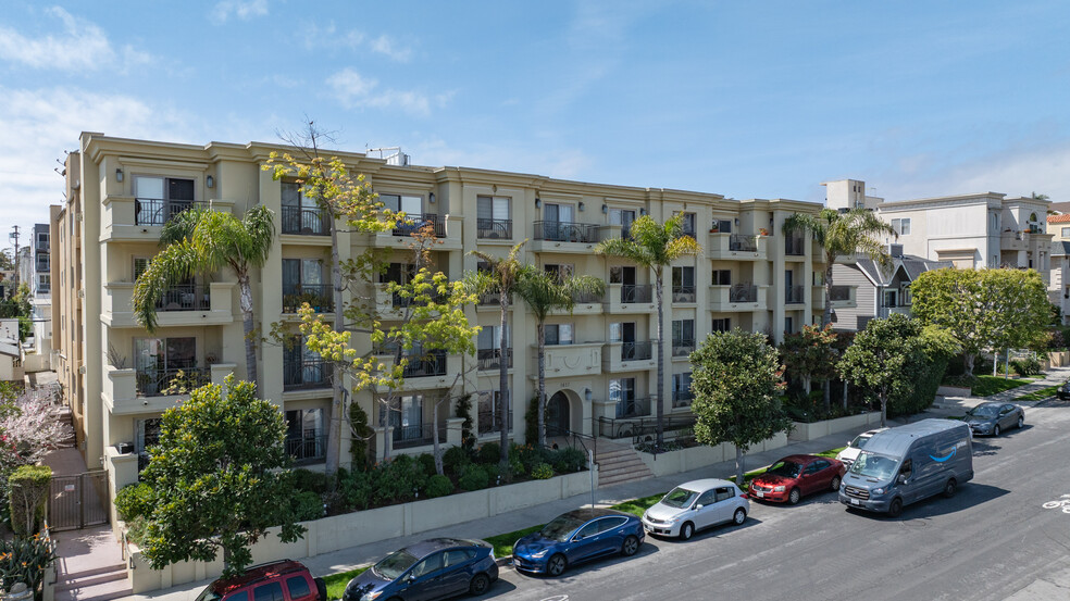 Building Photo - 1417 S Westgate Ave