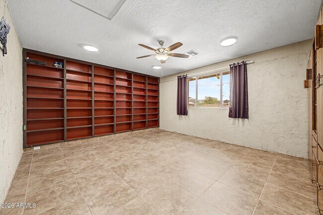 Building Photo - 2629 N 73rd Pl