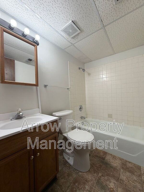 Building Photo - 1411 D St