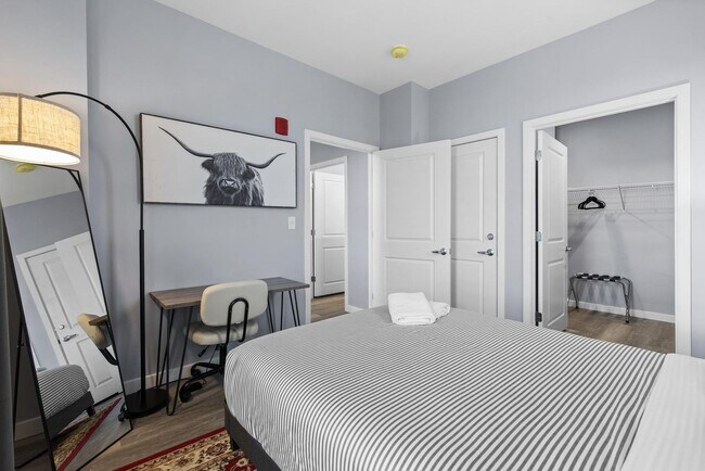 Building Photo - 95 Broadway-SI ID1240377P