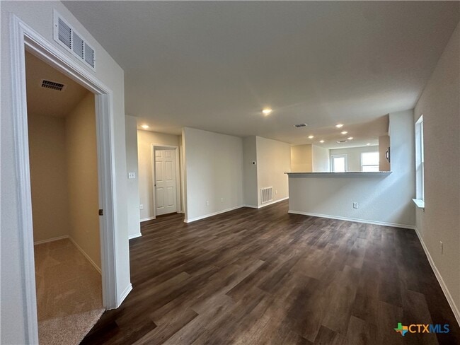 Building Photo - 537 Autumn Blaze