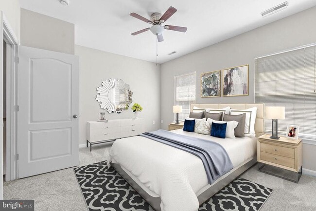 Building Photo - 519 Ensemble Ct