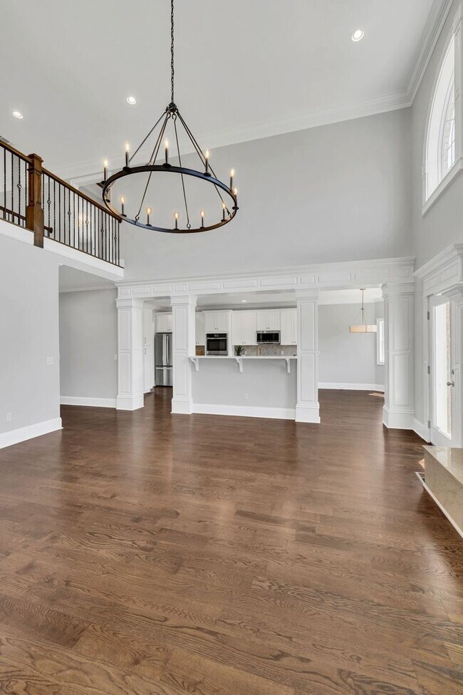 Building Photo - Luxury 4BR Home with River Views & Entertainer’s Bonus Room