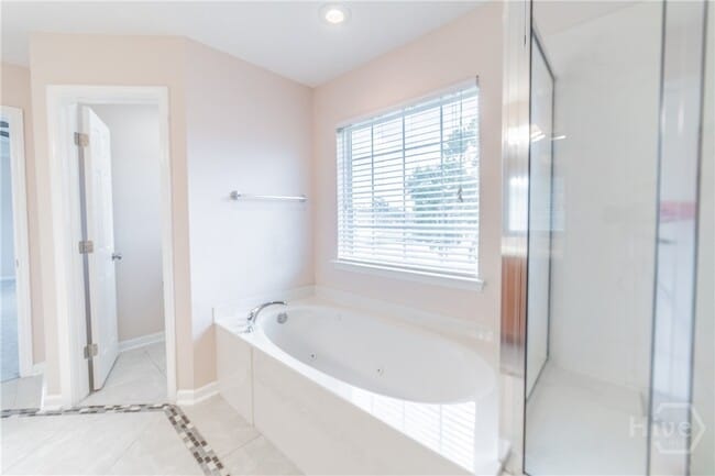 Building Photo - 504 Golden Grove Ln