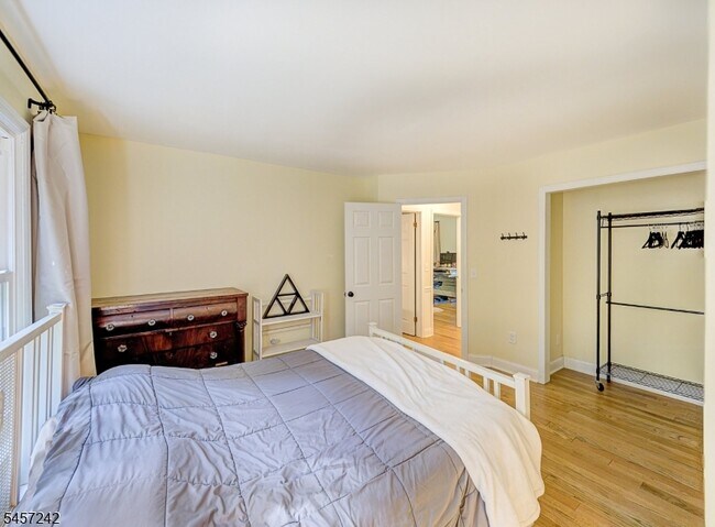 Building Photo - 152 Woolf Rd
