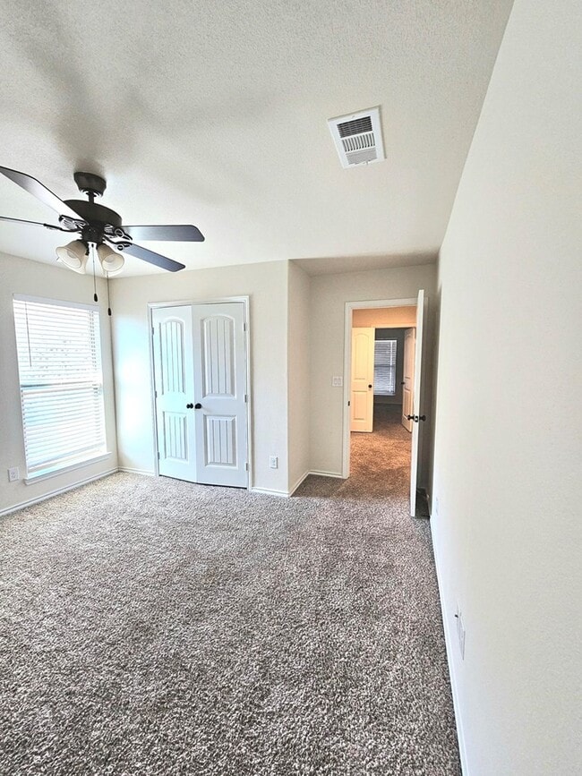 Building Photo - 1804 Rattler Ln