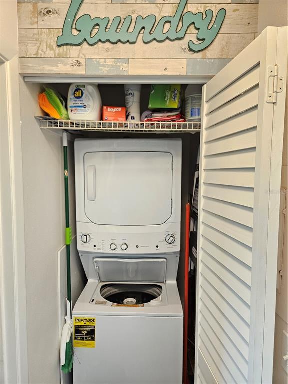 Building Photo - 340 3 Lakes Ln