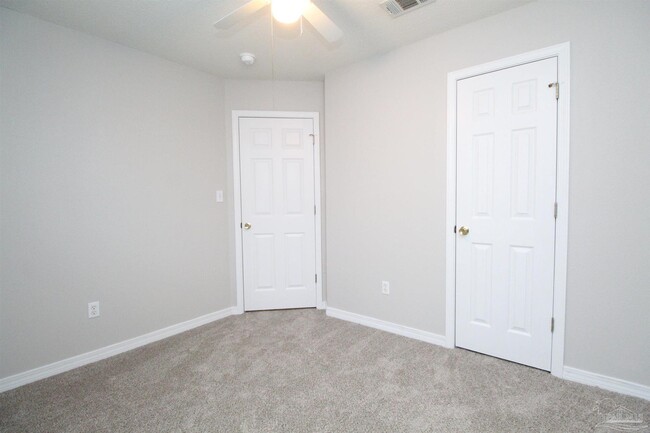 Building Photo - 1021 Antigua Cir