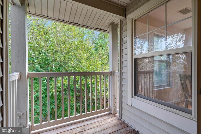Building Photo - 1791 Jonathan Way
