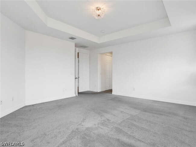 Building Photo - 10008 Chesapeake Bay Dr