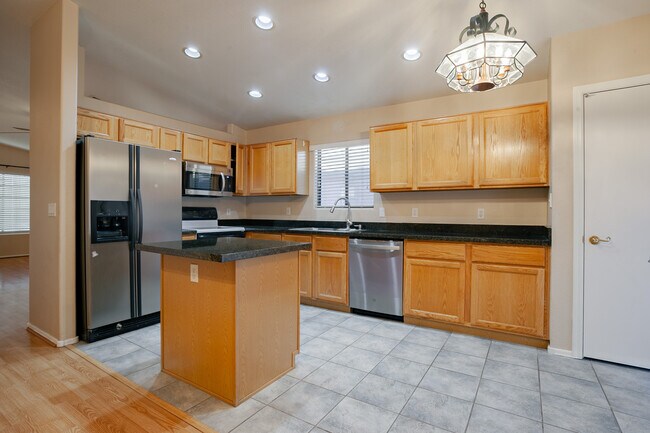 Building Photo - 6590 Tuzigoot Way