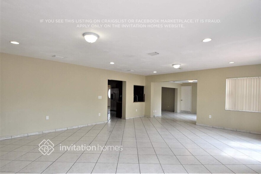 Building Photo - 1720 SW 98th Ct