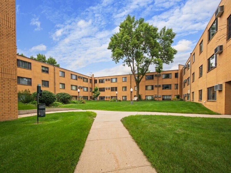 Golden Meadows Apartments for 62+ or Disabled 1415 Prairie Ave SW