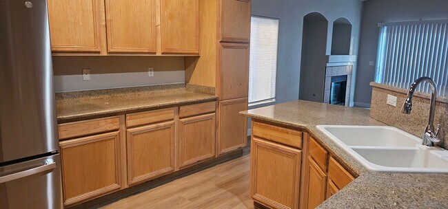 Building Photo - Beautiful and Spacious 3 bedroom home for rent