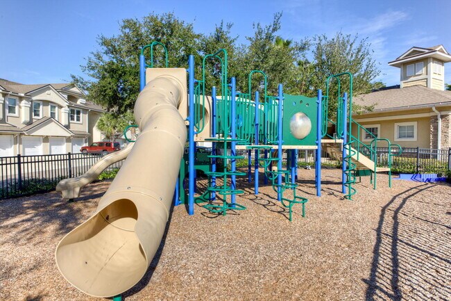 Building Photo - Beautifully Updated & Spacious 3BR/2BA Condo in a Secure Gated Community — Includes Cable, Intern...