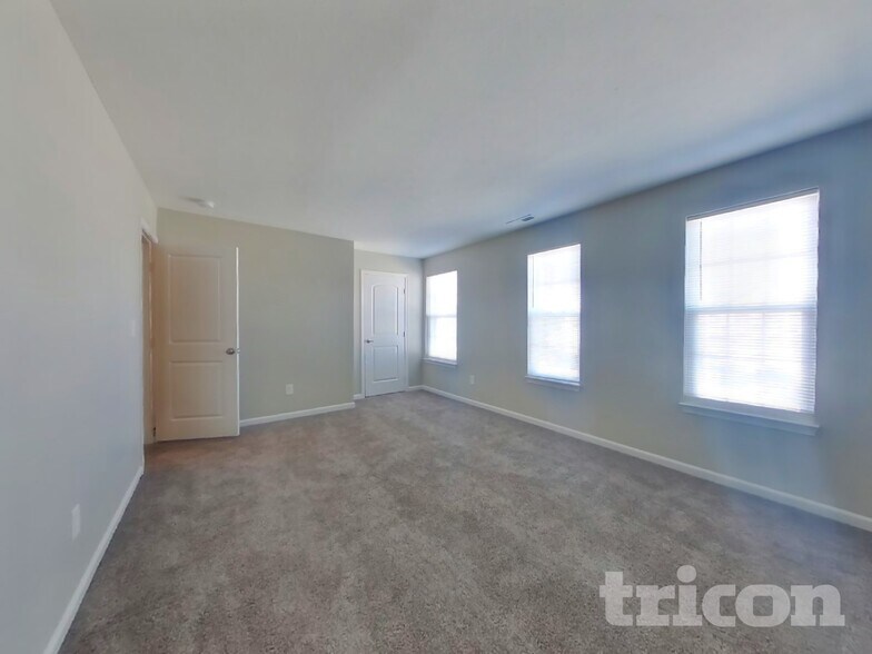 Building Photo - 8355 Burket Way