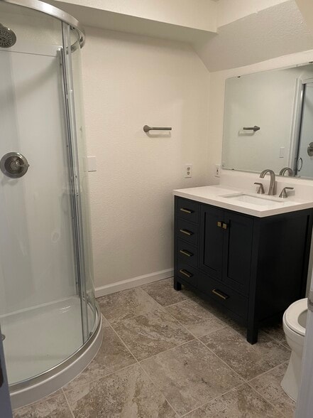 Building Photo - 4360 Imperial Dr
