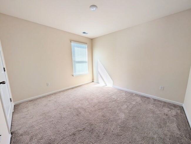 Building Photo - Whitehall Community 3-Bed & 2-Bath Long Term Rental , Longs SC