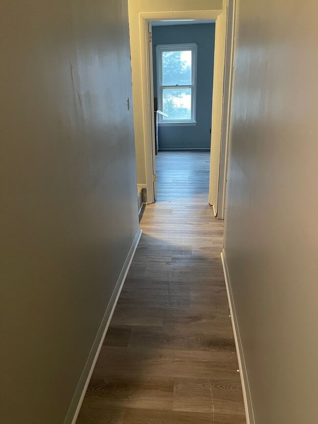 Building Photo - Coming SOON! UPDATED! GREAT AMENITIES! GREAT LOCATION! 4 Bedroom 2.5 Bathroom