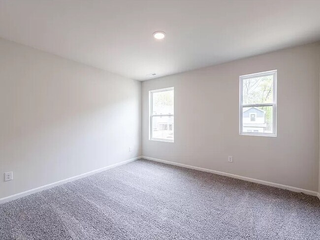 Building Photo - 1032 Umstead Grove Way