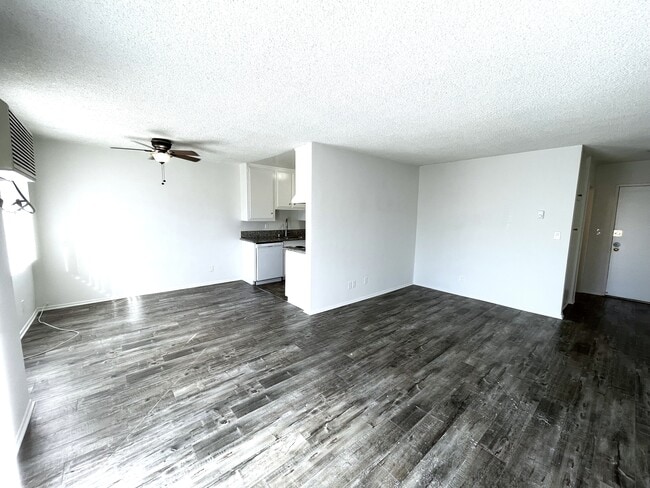 Building Photo - 11771 National Blvd