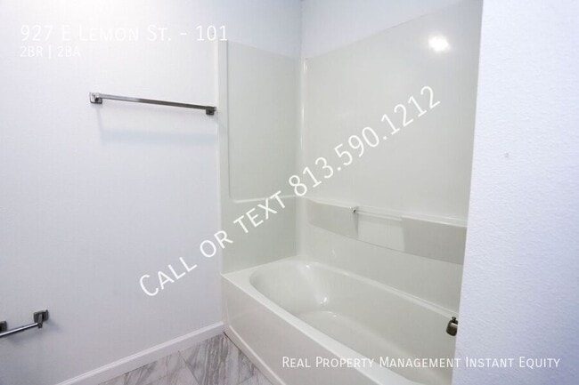 Building Photo - 927 E Lemon St