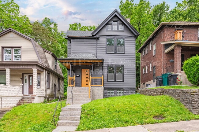 Building Photo - 433 Dorchester Ave