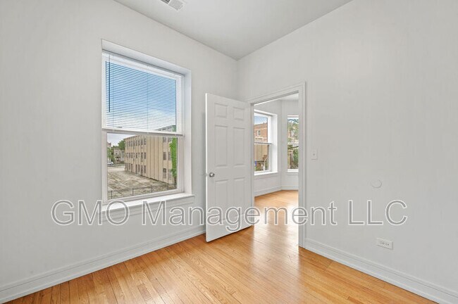Building Photo - 4230 W Adams St