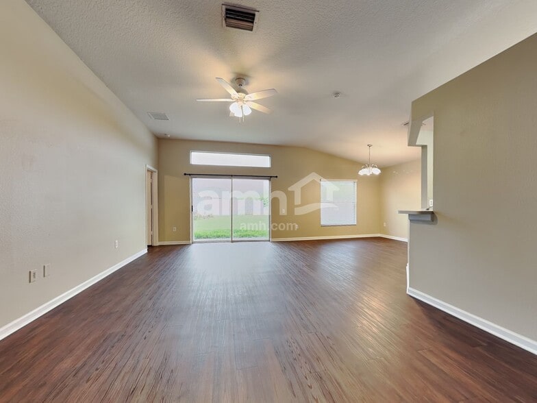 Building Photo - 5801 War Admiral Dr