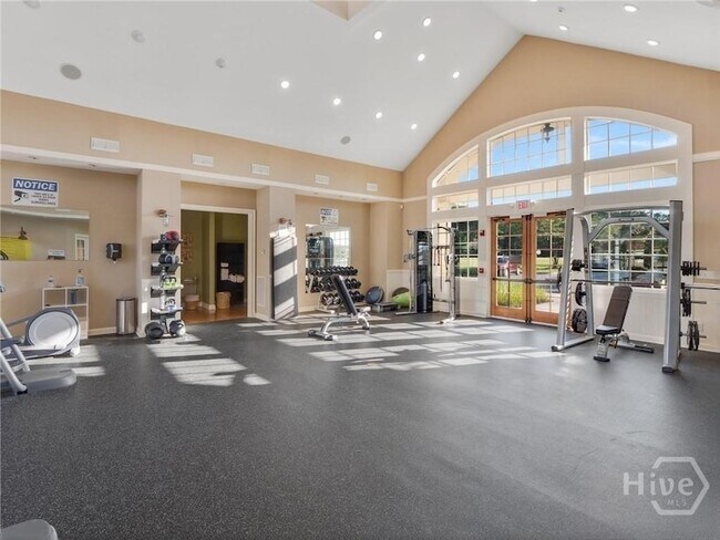 Building Photo - 243 Clearwater Cir