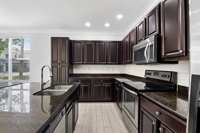 Building Photo - 4920 NW 15th Ave