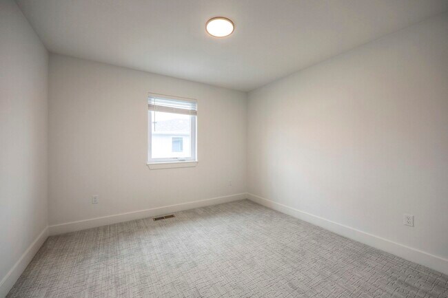 Building Photo - 22906 W 72nd Ter