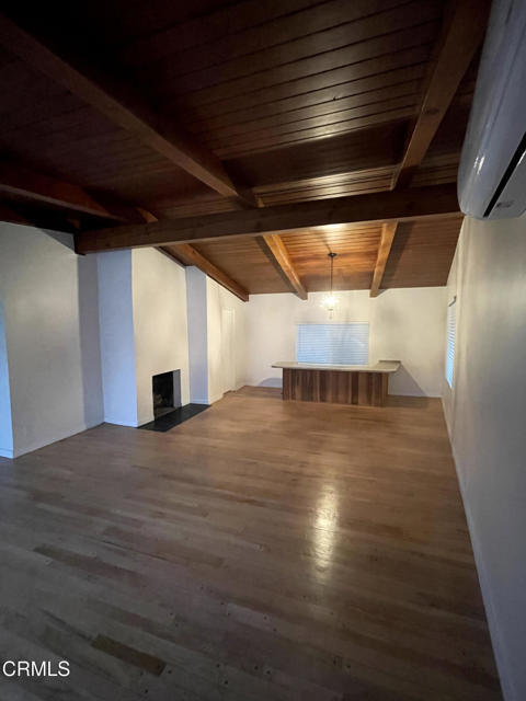 Building Photo - 5741 E 23rd St