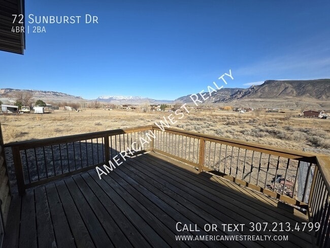 Building Photo - 72 Sun Burst Dr