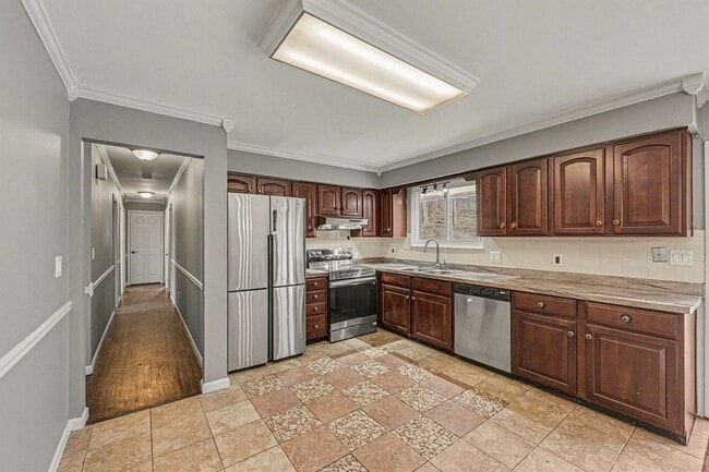 Building Photo - 2613 Rhapsody Dr