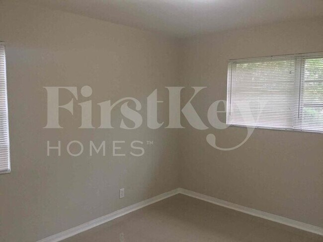 Building Photo - 60 NW 189th Terrace
